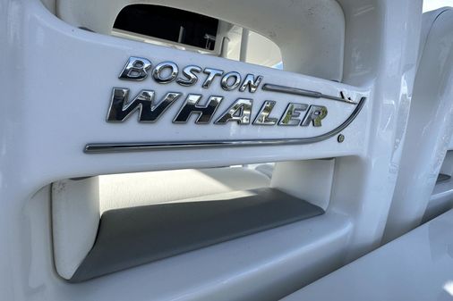 Boston Whaler 350 Outrage image