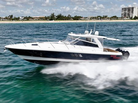 Intrepid 475 Sport Yacht image