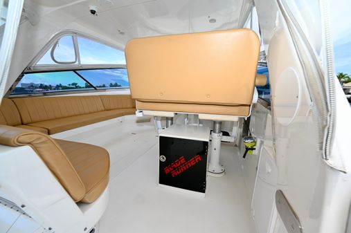 Intrepid 475 Sport Yacht image