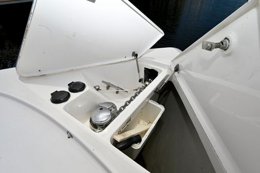 Intrepid 475 Sport Yacht image