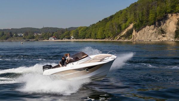 Galeon Galia 700 Sundeck image