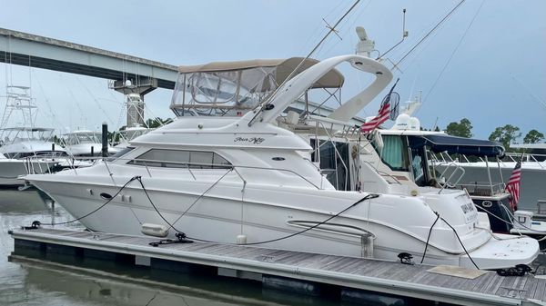 Sea Ray 450 Express Bridge