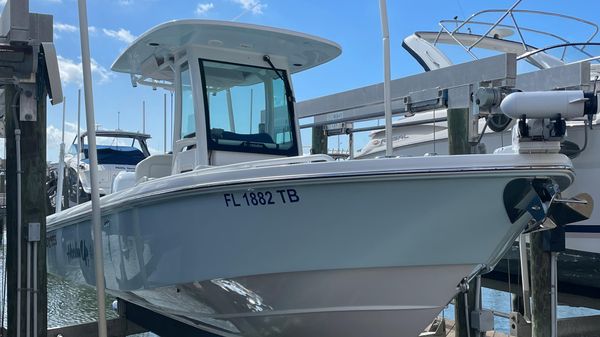Everglades 253 CC