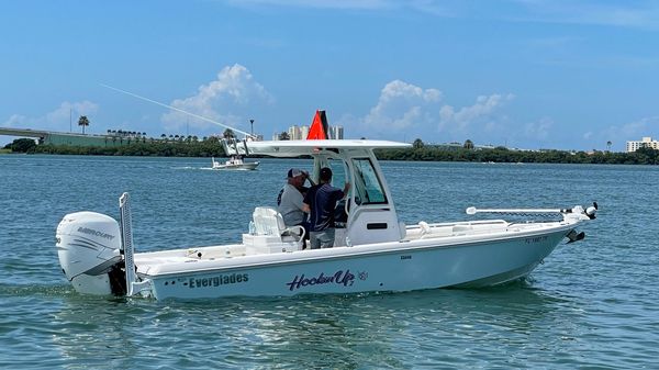 Everglades 253 CC