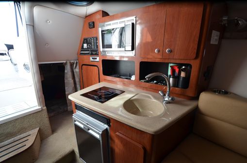 Crownline 280 CR image