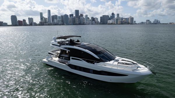 Galeon 650 Sky