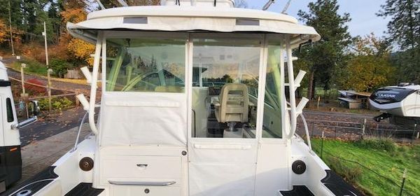 Boston Whaler 315 Conquest image