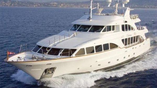 Benetti Classic
