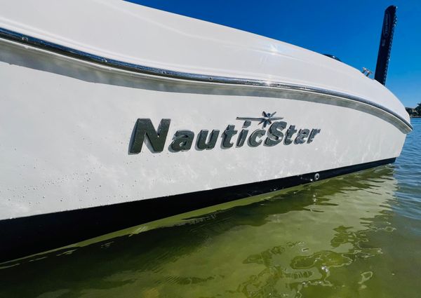 Nauticstar 251-HYBRID image