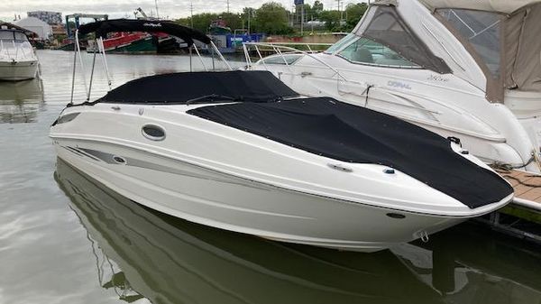 Sea Ray 260 Sundeck 