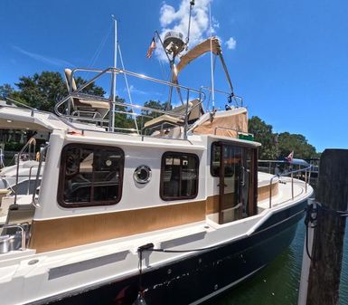 Ranger-tugs R-31-COMMAND-BRIDGE- image