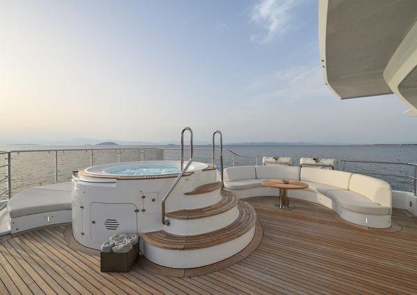 Benetti Classic Supreme 132 image