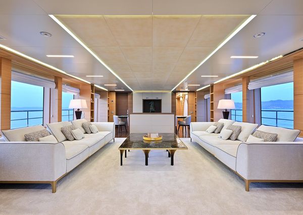 Benetti Classic Supreme 132 image