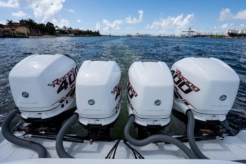 Yellowfin 42 image