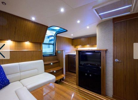 Tiara-yachts 39-CORONET image