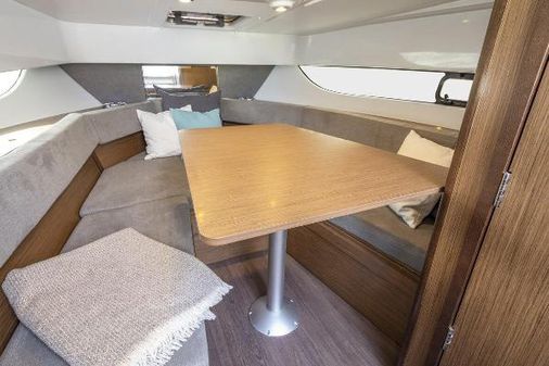 Beneteau-america FLYER-9-SUNDECK image