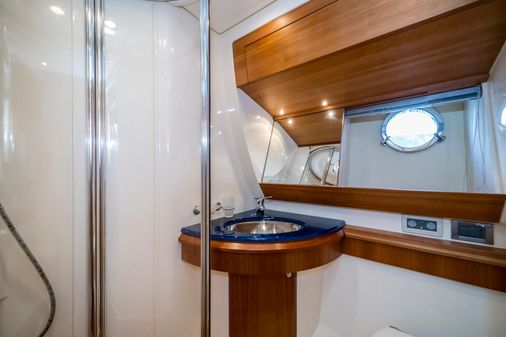 Azimut 50 fly image