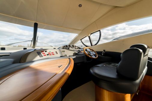 Azimut 50 fly image