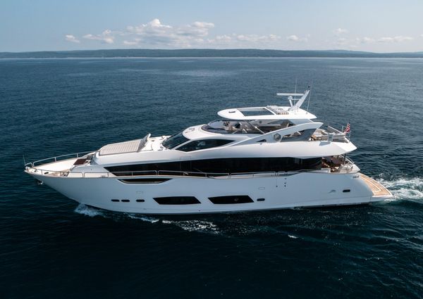 Sunseeker 95 Yacht image