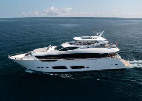 Sunseeker 95 Yacht image