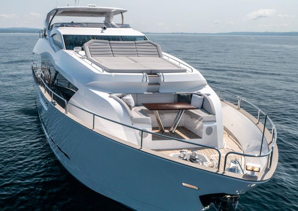 Sunseeker 95 Yacht image