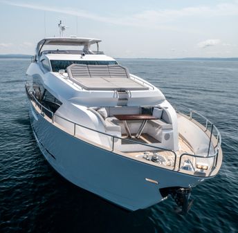 Sunseeker 95 Yacht image