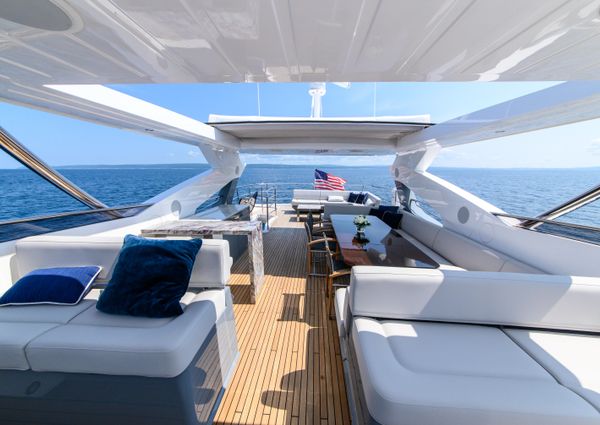 Sunseeker 95 Yacht image