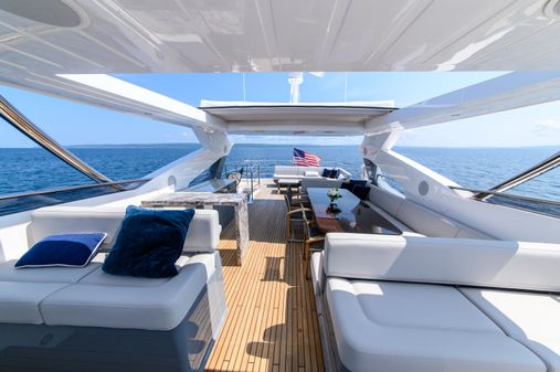 Sunseeker 95 Yacht image