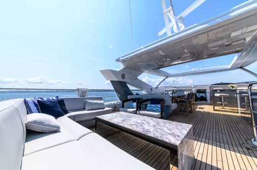 Sunseeker 95 Yacht image