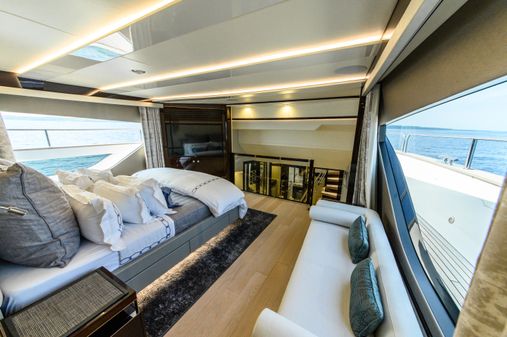 Sunseeker 95 Yacht image