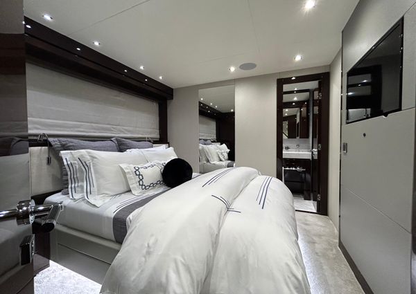 Sunseeker 95 Yacht image