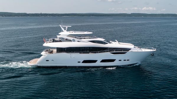 Sunseeker 95 Yacht