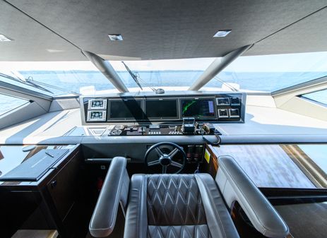 Sunseeker 95 Yacht image