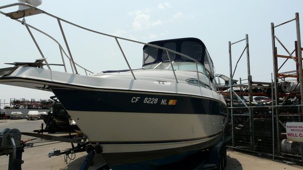 Regal 272 Commodore