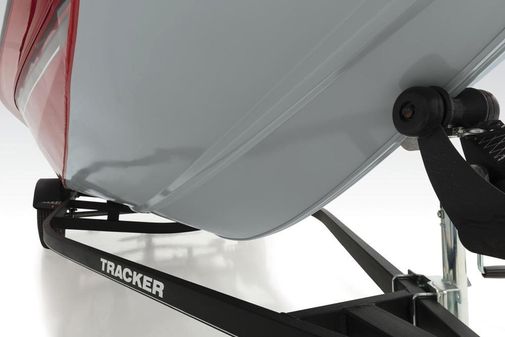 Tracker Pro Team 175 TXW image