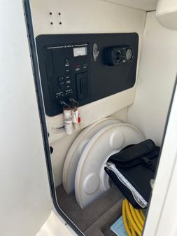 Sea Ray 300 SLX image