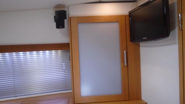 Sea Ray 540 Sundancer image
