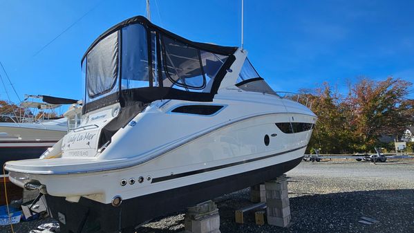 Sea Ray 350 Sundancer image