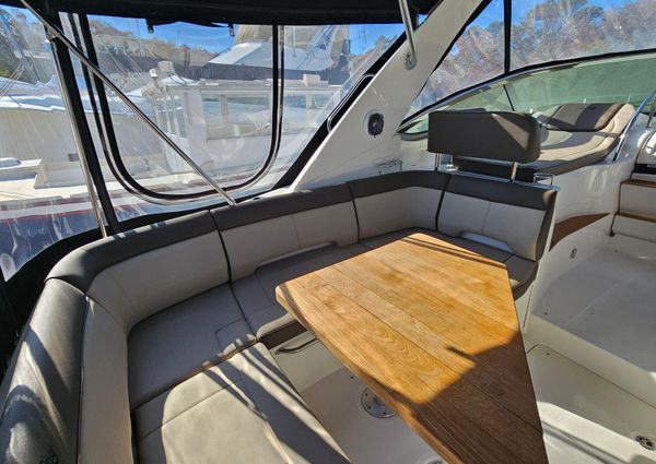 Sea Ray 350 Sundancer image