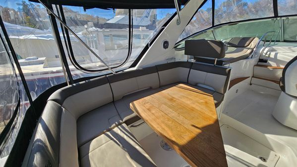 Sea Ray 350 Sundancer image