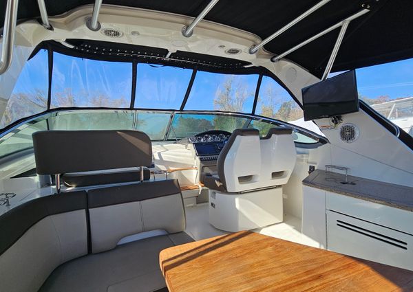 Sea Ray 350 Sundancer image