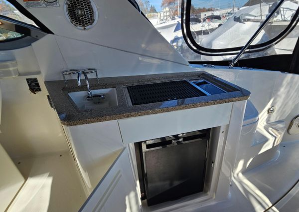 Sea Ray 350 Sundancer image