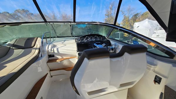 Sea Ray 350 Sundancer image