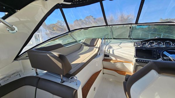 Sea Ray 350 Sundancer image