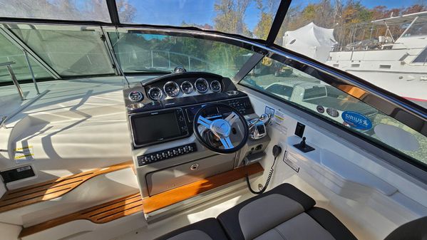 Sea Ray 350 Sundancer image