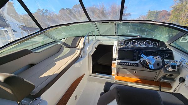 Sea Ray 350 Sundancer image