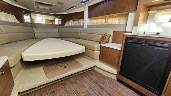 Sea Ray 350 Sundancer image