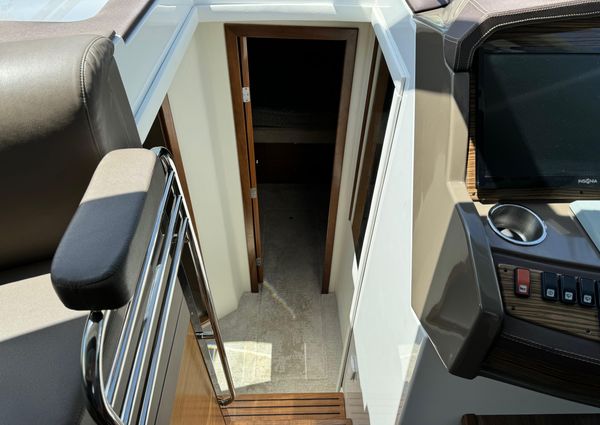 Cruisers Yachts 45 Cantius image