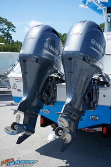 Sea Hunt Gamefish 25 image