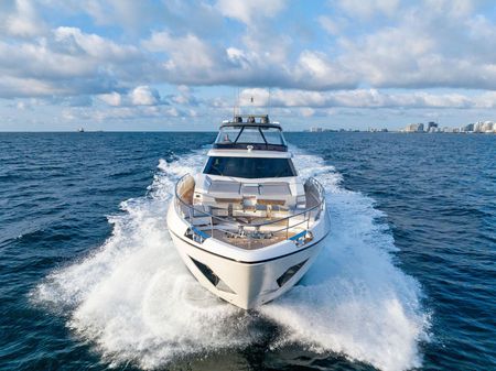 Ferretti Yachts 920 image